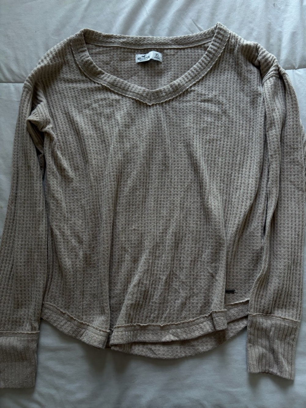 Hollister v neck waffle knit sweater beige
